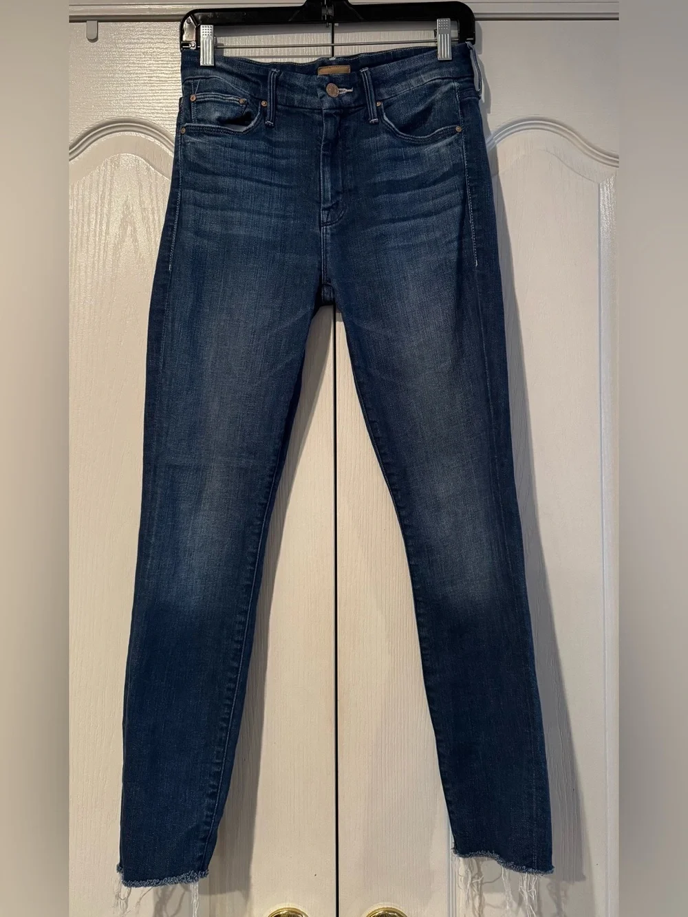 MOTHER Denim Medium Wash The Looker Ankle Fray - Size 26